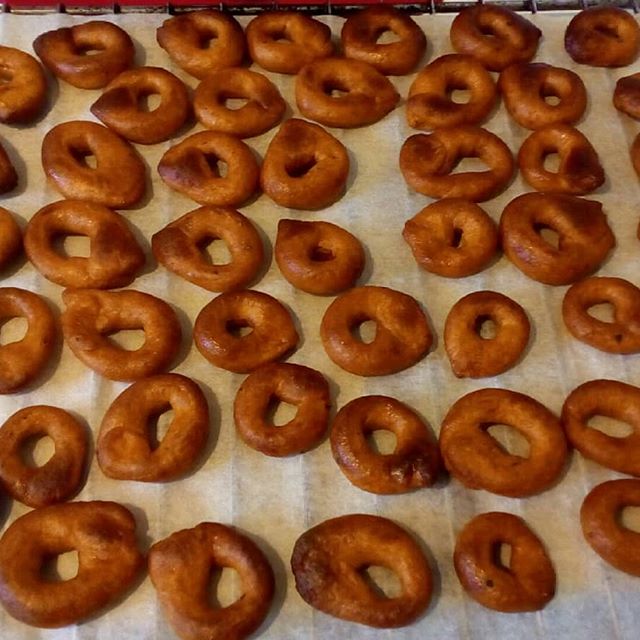 Taralli scaldati fatti a mano con olio extravergin